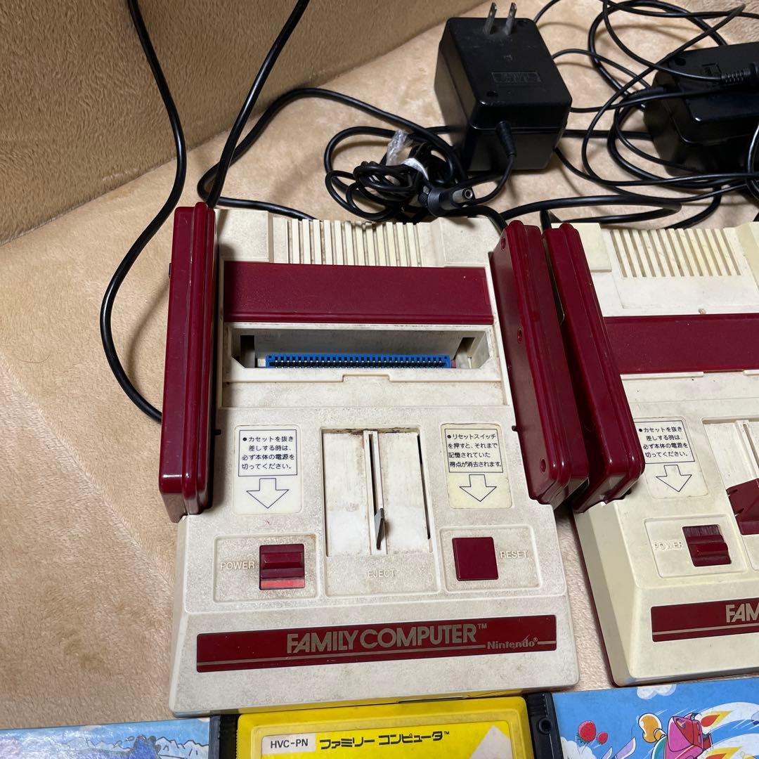 ファミリーコンピュータ本体3台　ソフト32本