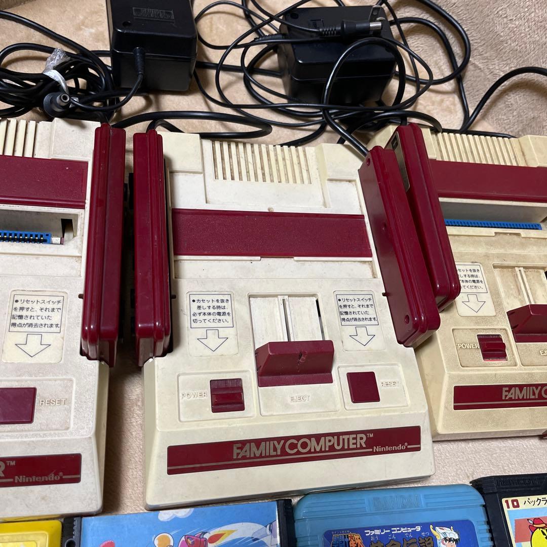 ファミリーコンピュータ本体3台　ソフト32本