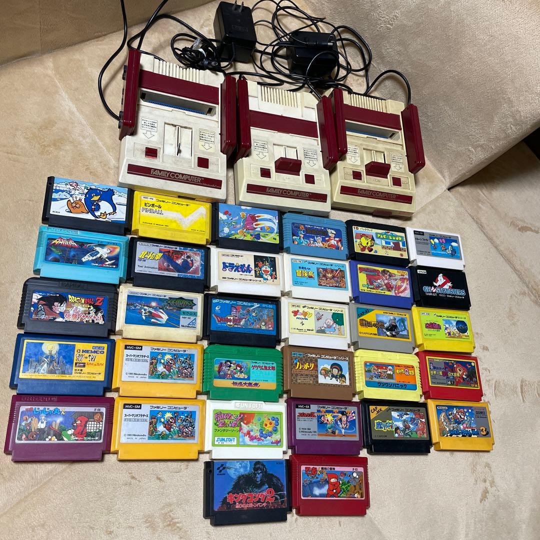 ファミリーコンピュータ本体3台　ソフト32本