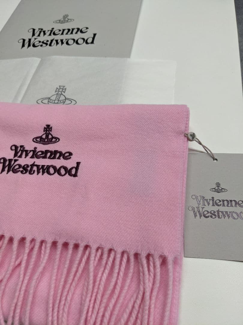 新品 BOX/タグ付 ヴィヴィアンウエストウッド マフラー ピンク 誕生日