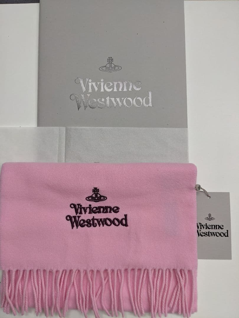 新品 BOX/タグ付 ヴィヴィアンウエストウッド マフラー ピンク 誕生日