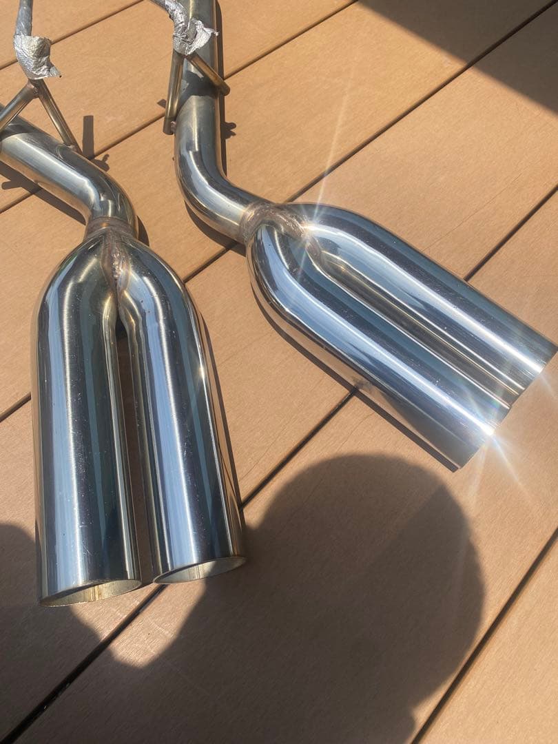 V37 スカイライン　リアストレートマフラー