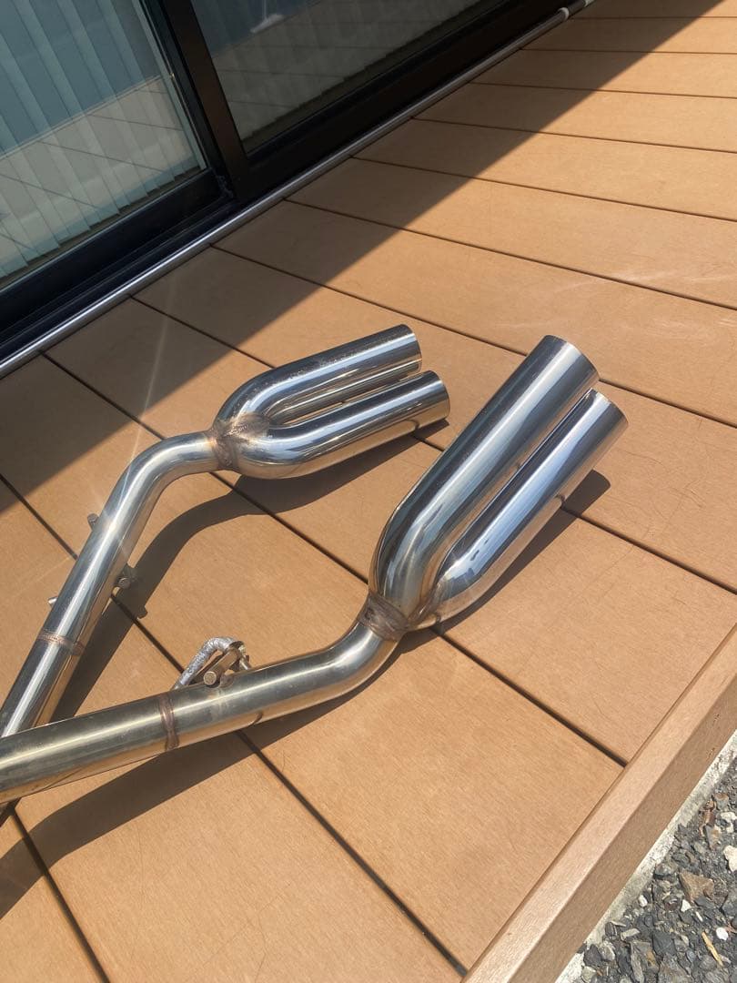 V37 スカイライン　リアストレートマフラー