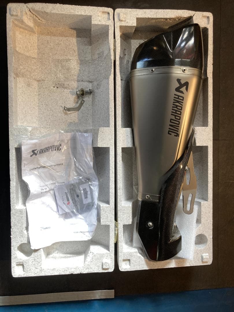 【中古美品】KTM1290DUKE　アクラポビッチサイレンサー　2021～