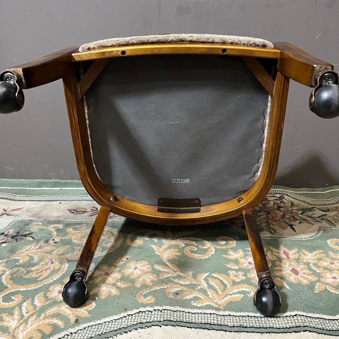 ☆カリモク☆コロニアル☆座り心地良し☆1人掛けチェア☆送料込み☆