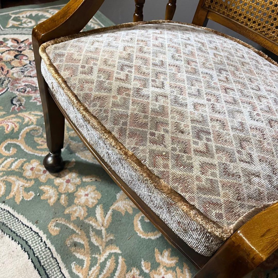 ☆カリモク☆コロニアル☆座り心地良し☆1人掛けチェア☆送料込み☆