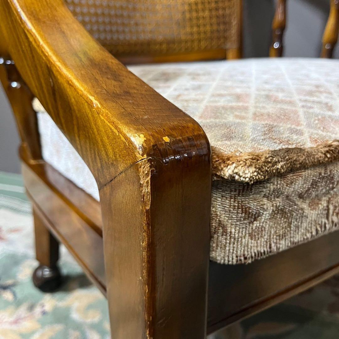 ☆カリモク☆コロニアル☆座り心地良し☆1人掛けチェア☆送料込み☆