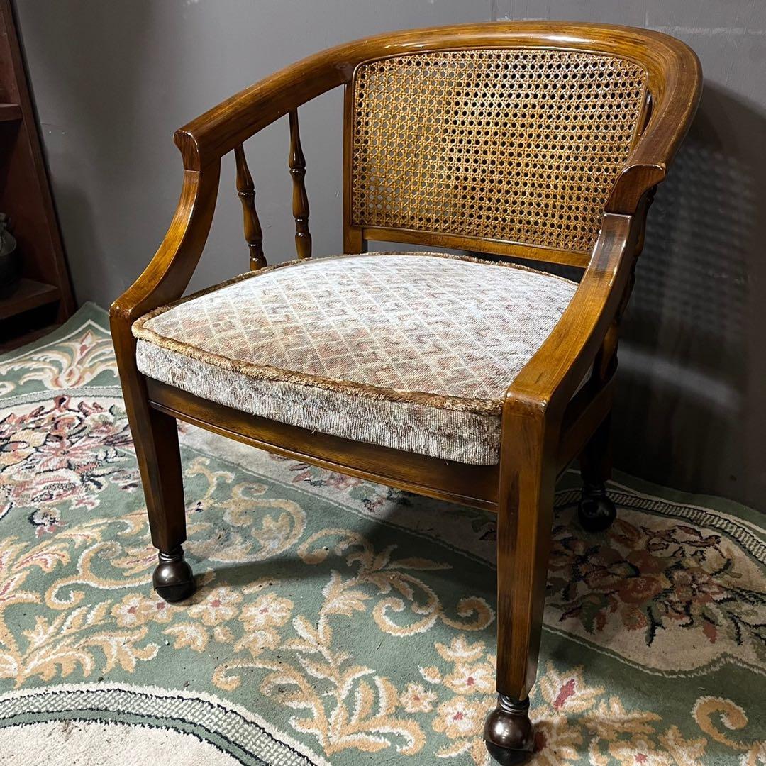 ☆カリモク☆コロニアル☆座り心地良し☆1人掛けチェア☆送料込み☆