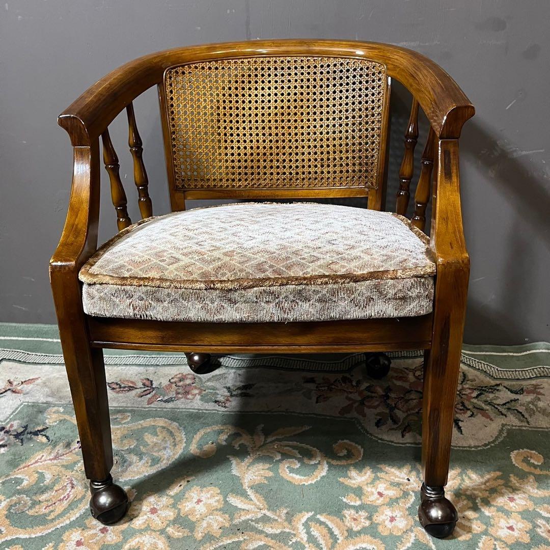 ☆カリモク☆コロニアル☆座り心地良し☆1人掛けチェア☆送料込み☆