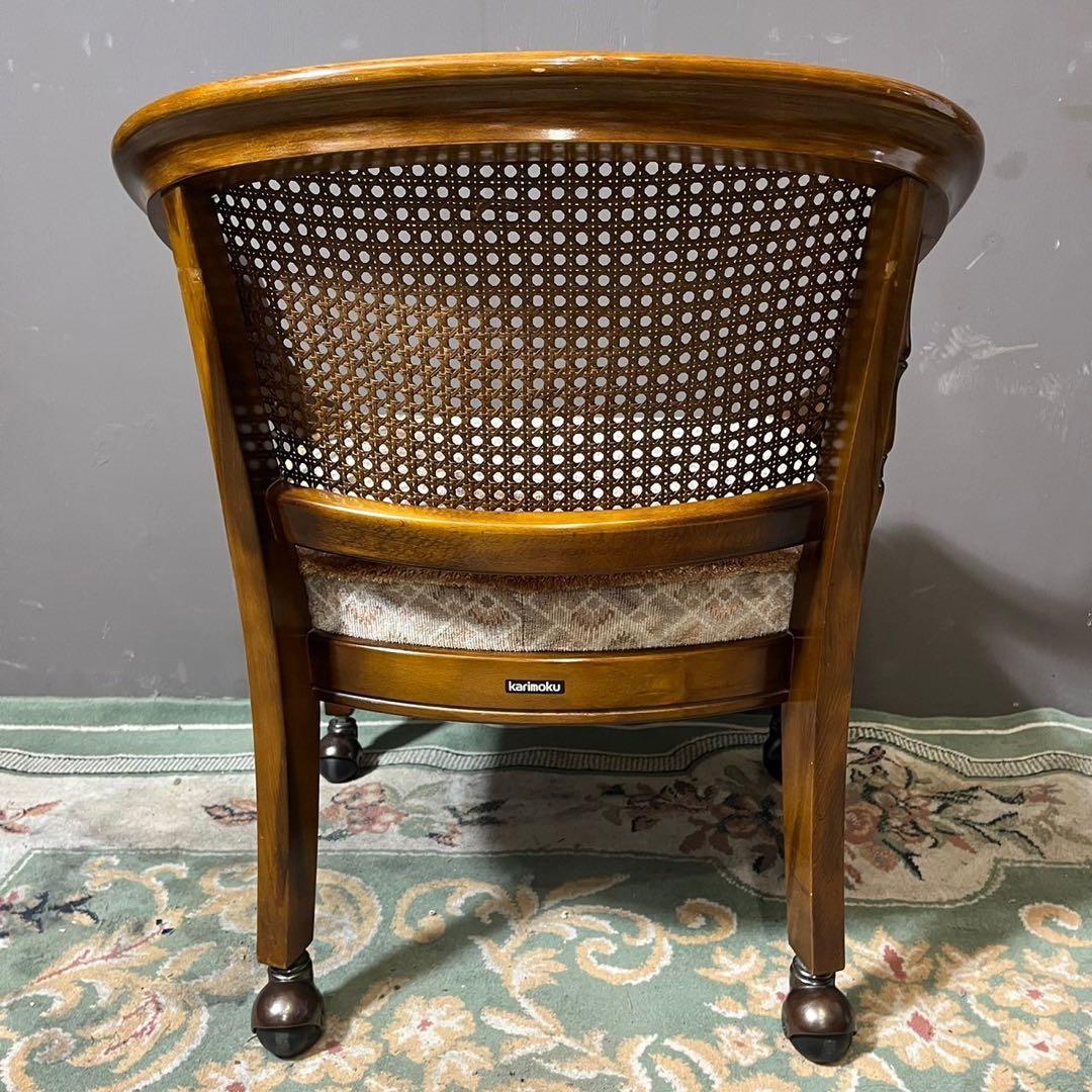 ☆カリモク☆コロニアル☆座り心地良し☆1人掛けチェア☆送料込み☆