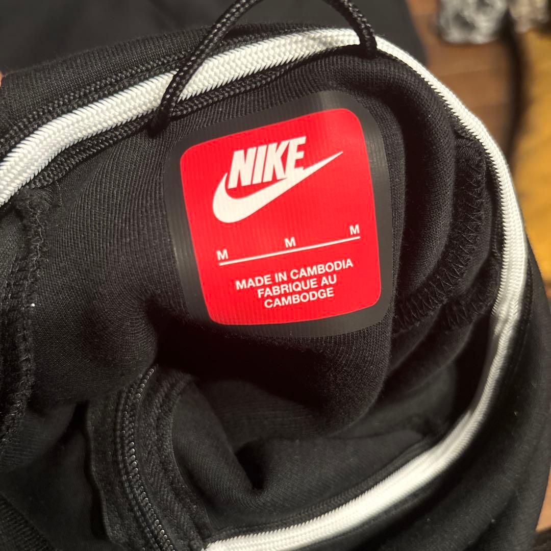 ナイキテックフリース