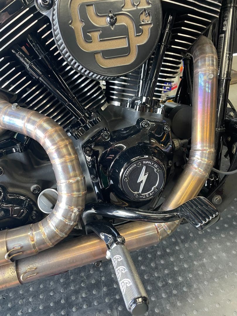 サマーセール！ハーレーダイナ用 マフラー