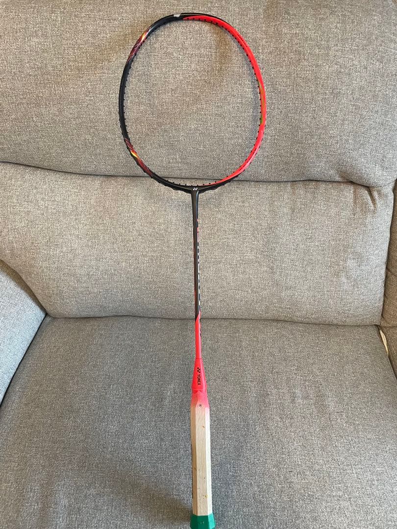 【4ug5】アストロクス77バドミントン　ヨネックス