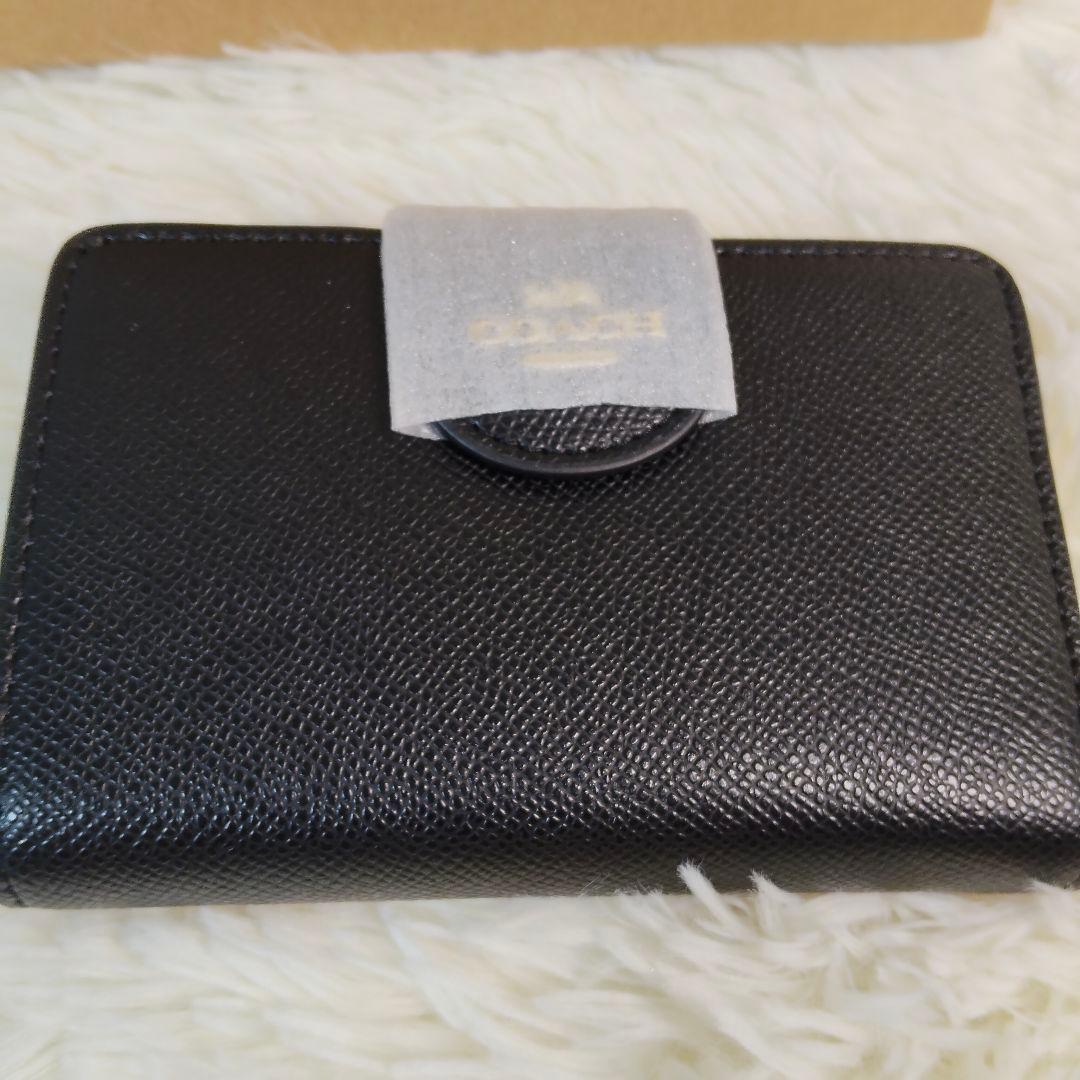 新品✨COACH ブラック レザー 二つ折り 財布 シンプル