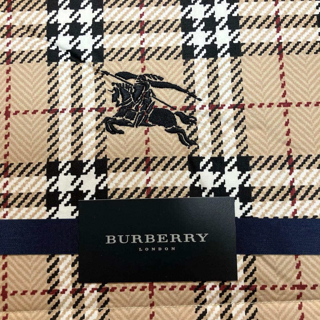 未使用　BURBERRY バーバリー ダウンケット 羽毛肌掛けふとん日本製