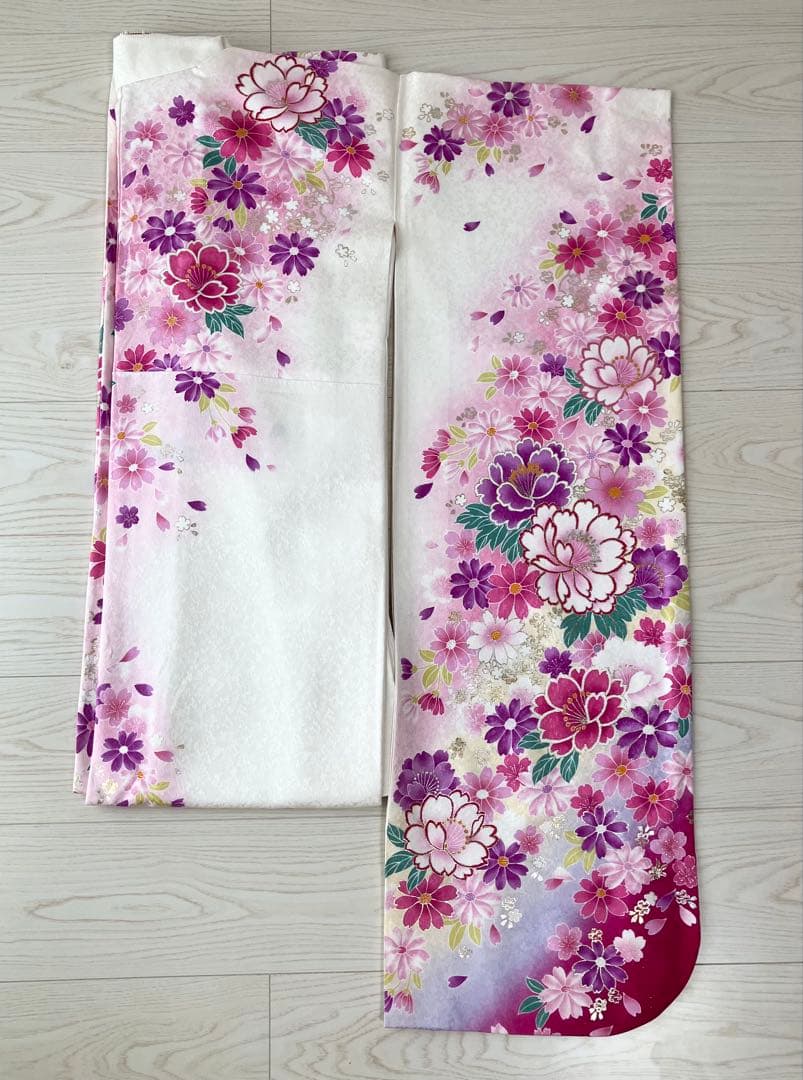 【再値下げ】振袖フルセット 花柄 ピンク系 白系