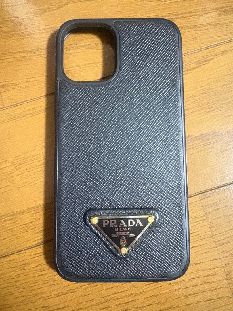 【美品】〈PRADA〉iPhone12miniケース