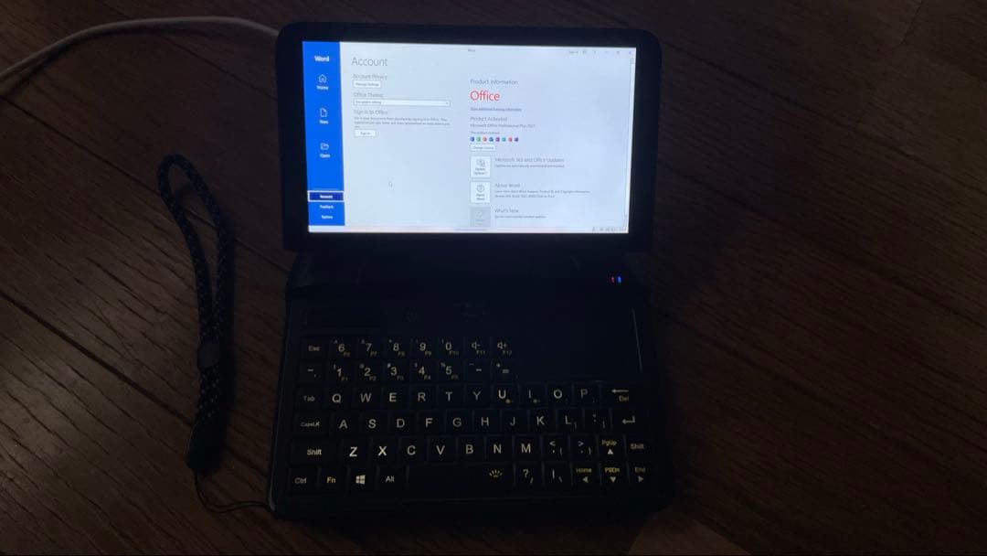 GPD MicroPC N4100/8GB/128GBオフィスとアダプタ付き