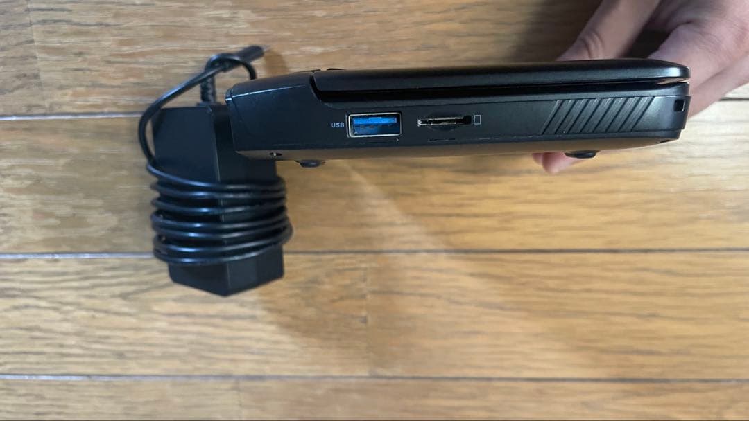 GPD MicroPC N4100/8GB/128GBオフィスとアダプタ付き