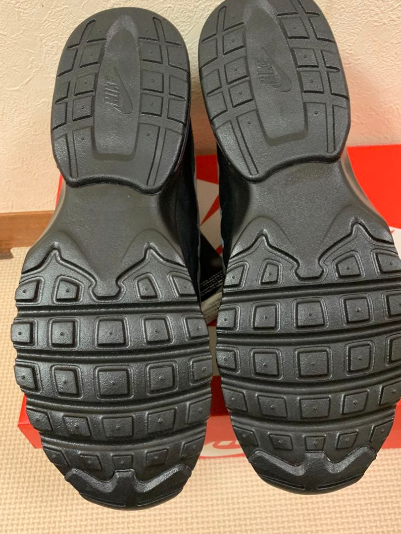 【新品未使用】NIKE エアーマックスINVIGOR PRINT 27cm