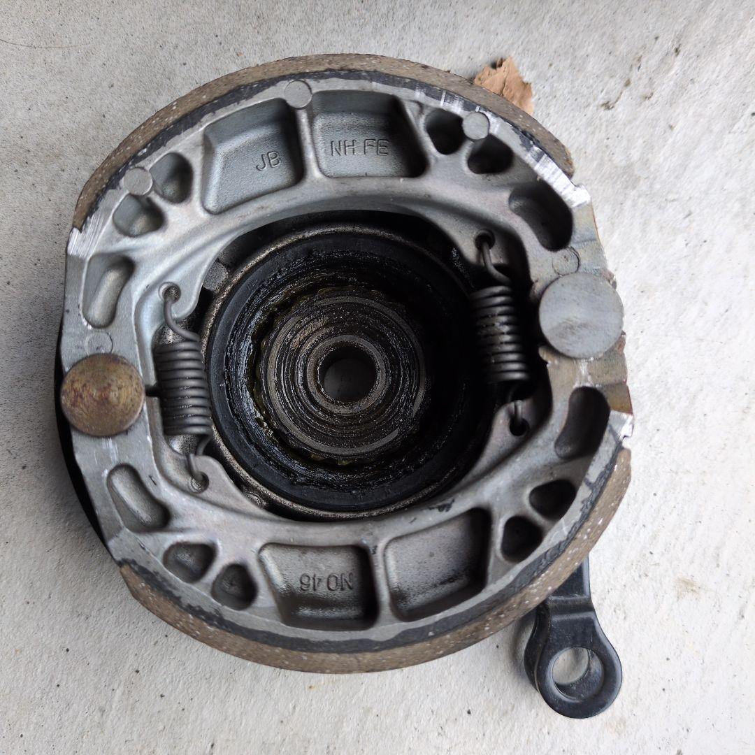 シャリー　タイヤ・ホイール