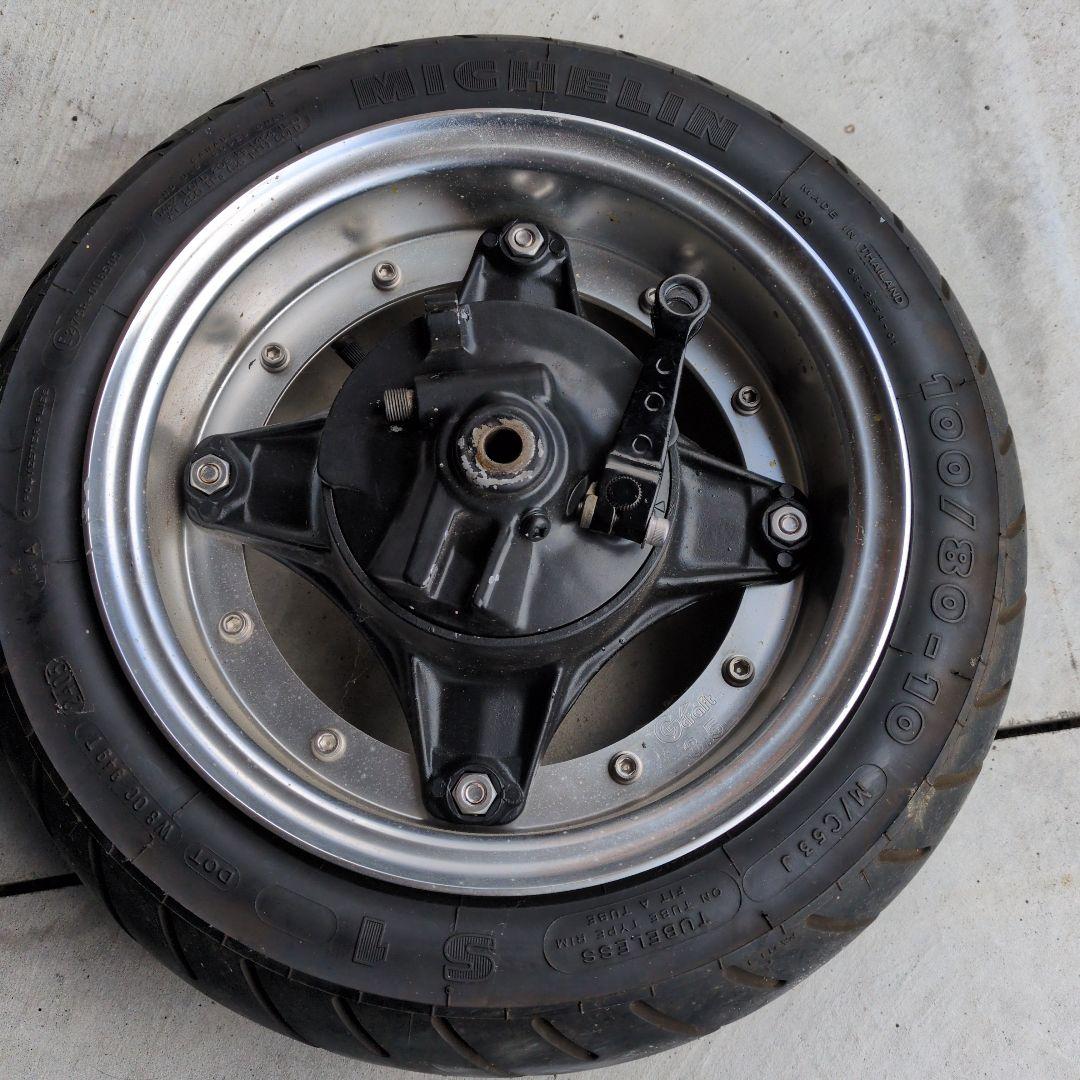 シャリー　タイヤ・ホイール