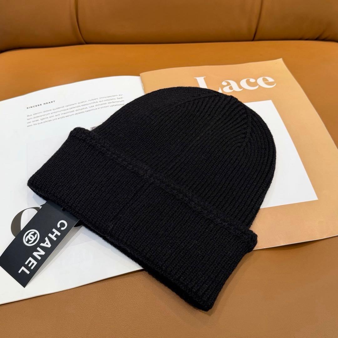 CHANEL ロゴ ニットキャップ