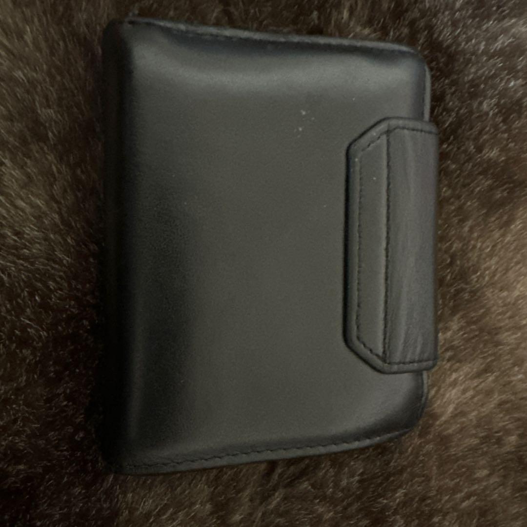 黒 レザー 二つ折り財布　大人気ディーゼル財布　最終値下げ‼️