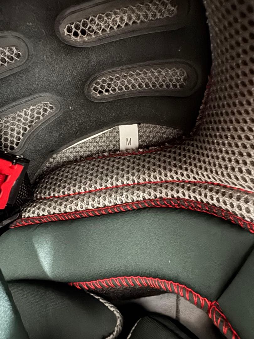 Red Bull フルフェイスヘルメット（ヘッドパット付）