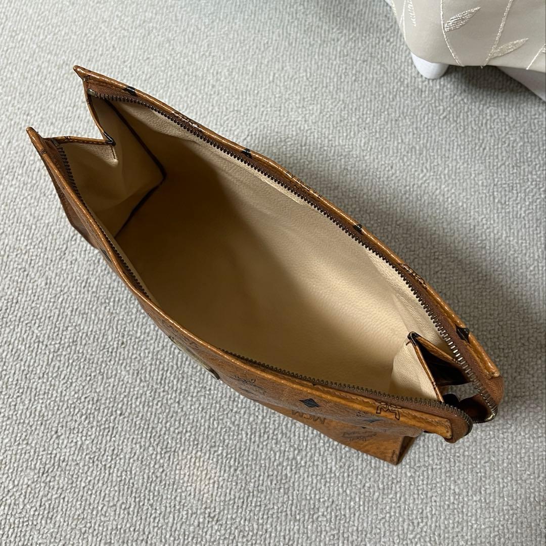 MCM クラッチバッグ