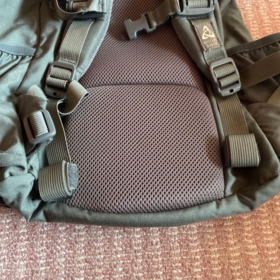 美品　ミステリーランチ　ストリートファイター　フォリッジ　刺繍ロゴ