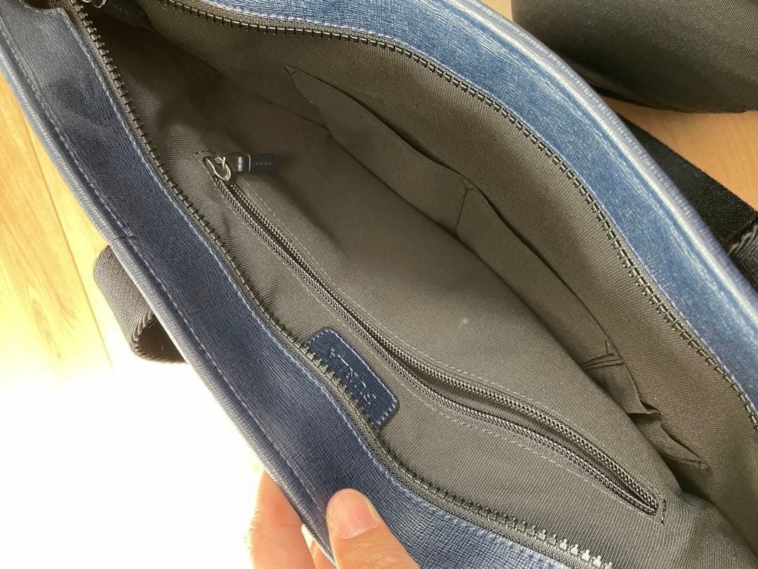 フルラ　FURLA メンズ　ナイロンビジネスバッグ