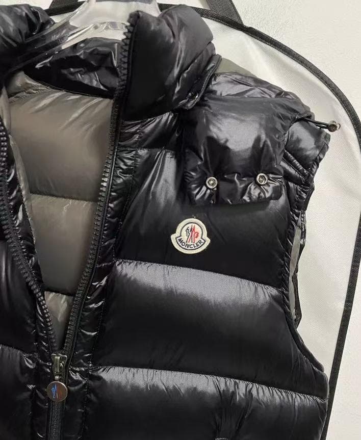 モンブラン ブラック ダウンベスト フード付き