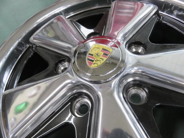 アウトレット品 ポルシェアロイ 15X4.5 5.5 5H 130 フックス