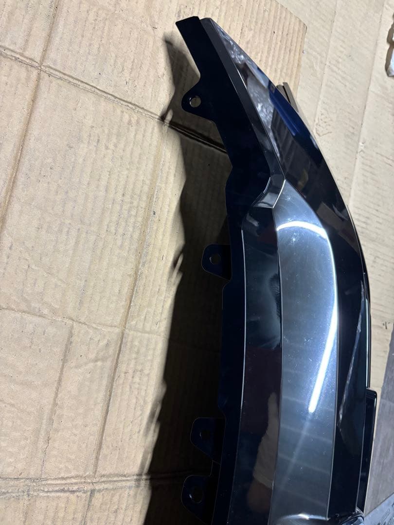 Honda ホンダベゼル RU3 ハイブリッド フロントグリル