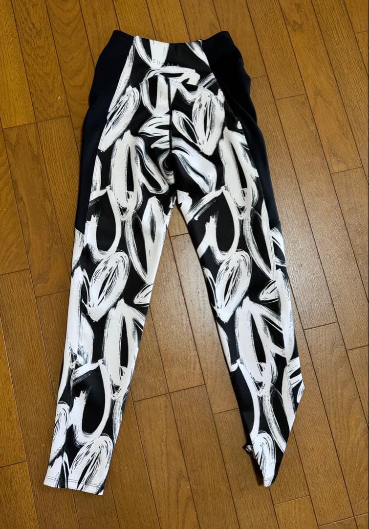 【4割引！】冬の新作　LAVA ヨガウェア　ハート