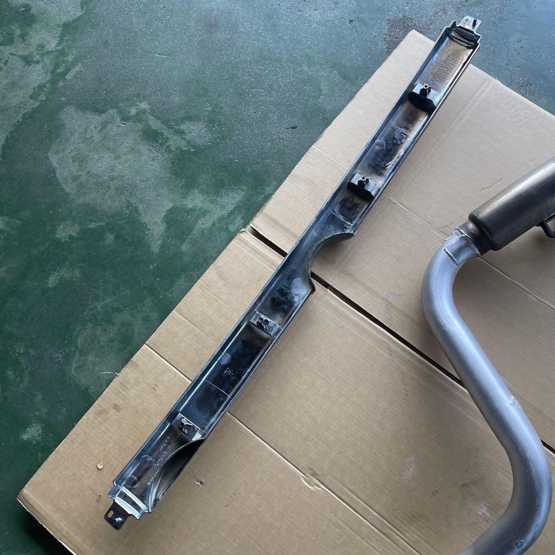 L700ミラジーノ　センターマフラー　メッキガーニッシュ