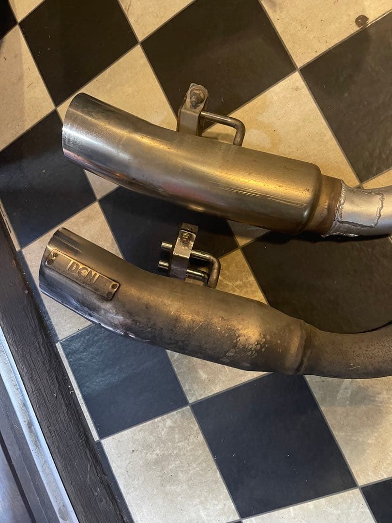 L700ミラジーノ　センターマフラー　メッキガーニッシュ