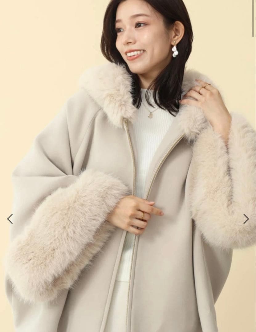 み*み様 ヤマダヤファー付ポンチョ