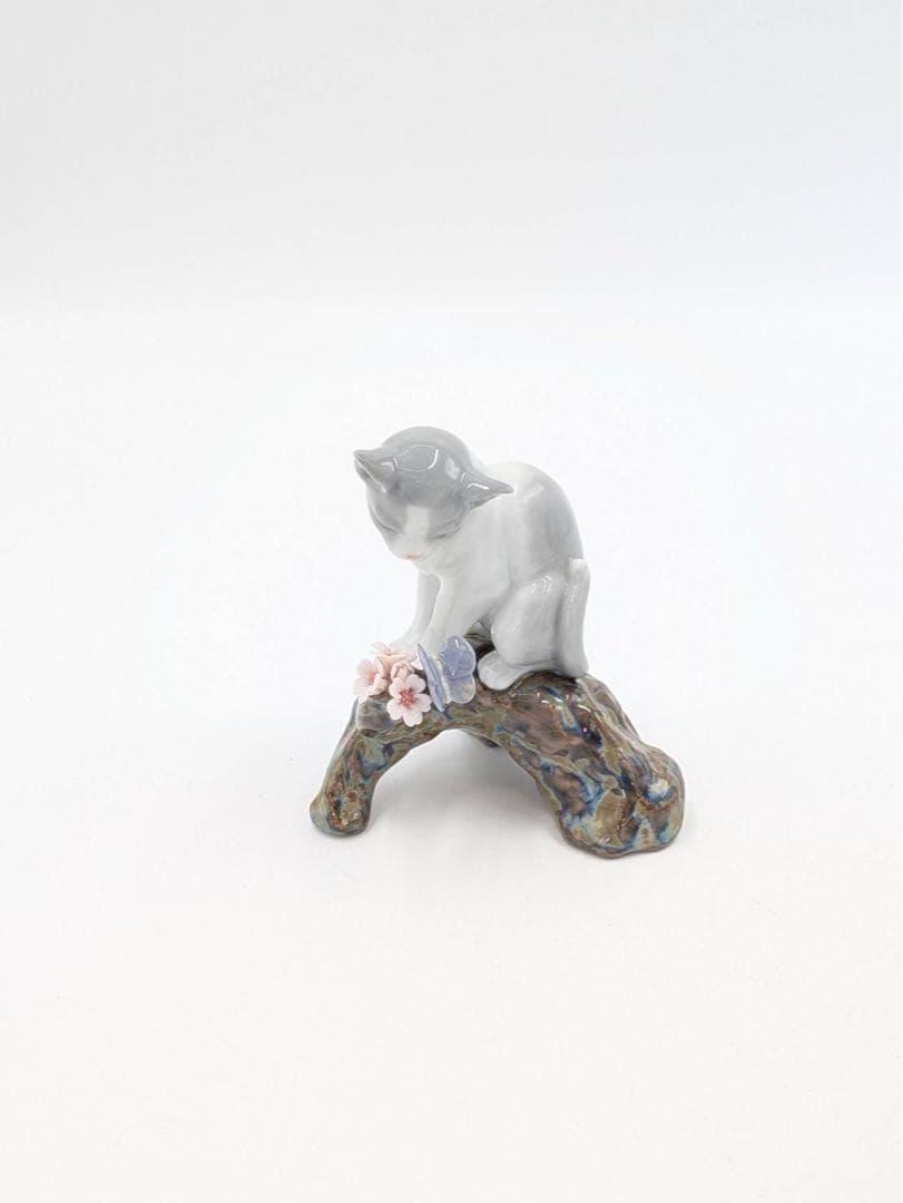 リヤドロ LLADRO 猫と花 フィギュリン 置物 箱付き