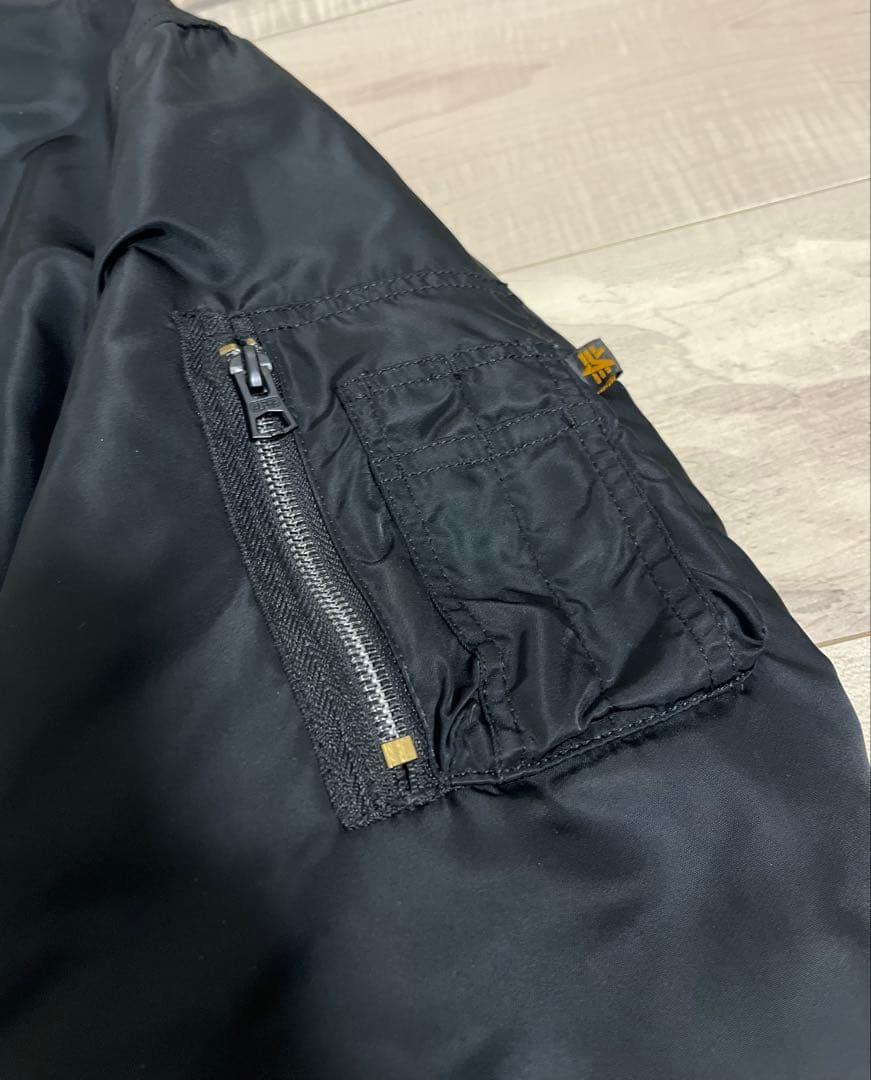 リバーシブル MA-1ジャケット ブラック/オレンジ　xl