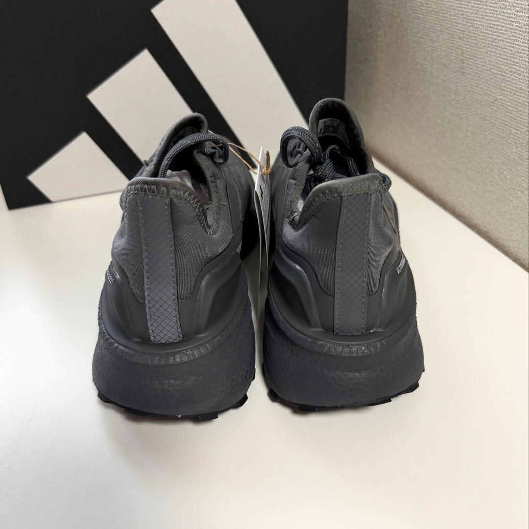 新品adidas ULTRABOOST 5 GTX ウルトラブースト　23.5