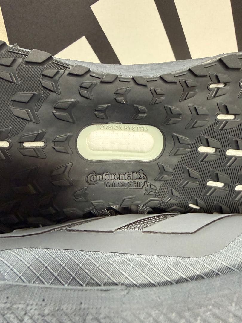 新品adidas ULTRABOOST 5 GTX ウルトラブースト　23.5