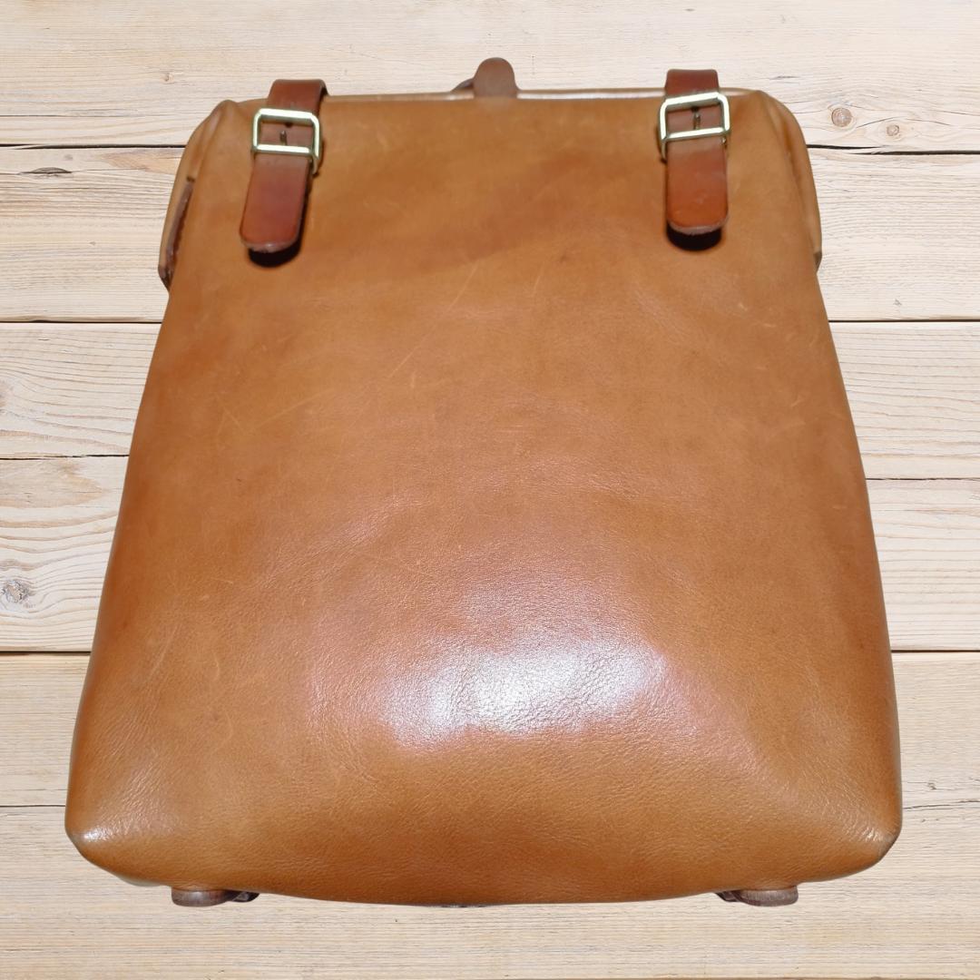 HERZ ラックスリュック・(R-143) N Big肩当て付き キャメル