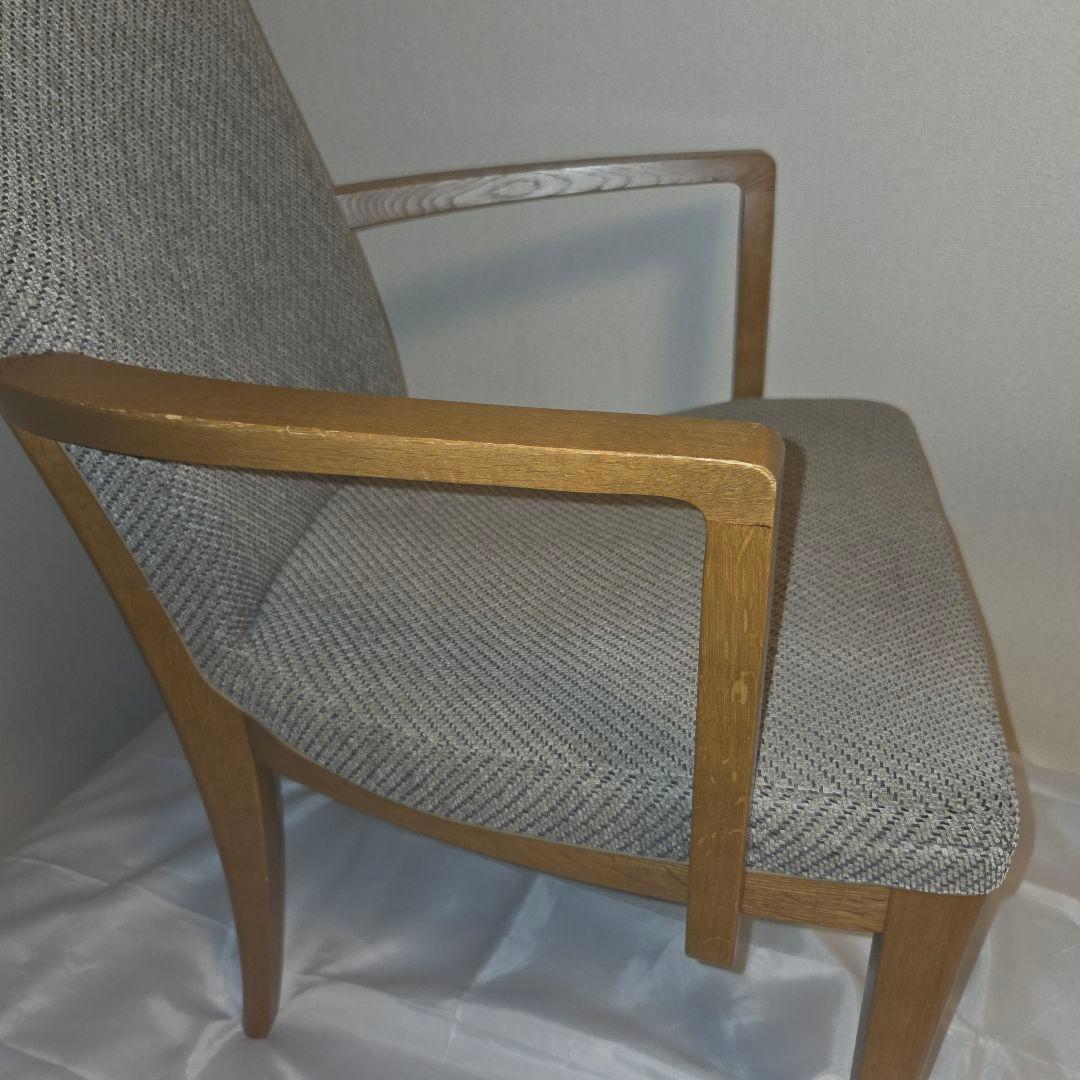 極美品 使用数回 定価9万 カリモク ダイニングチェア CT7800