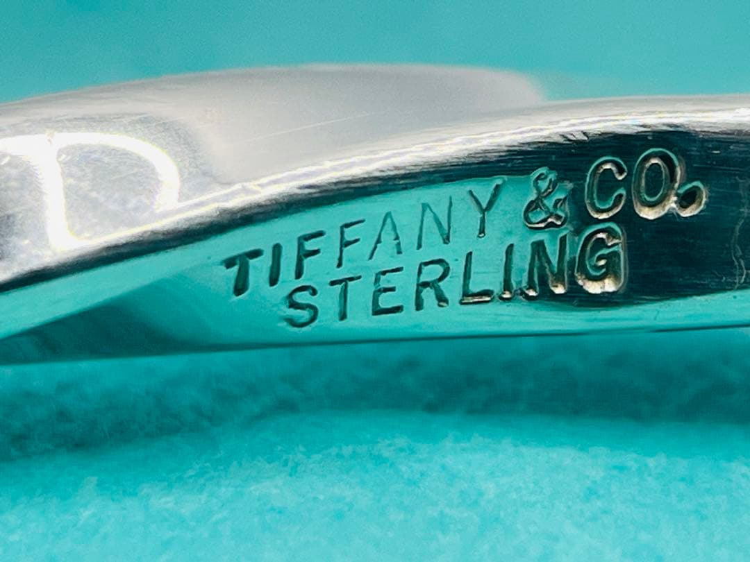 h152 美品　希少　ティファニー　ナイフエッジ　ツイスト　バングル　925