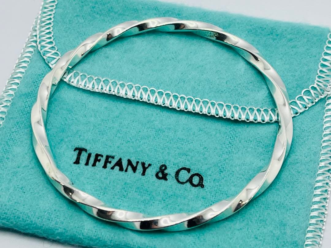 h152 美品　希少　ティファニー　ナイフエッジ　ツイスト　バングル　925