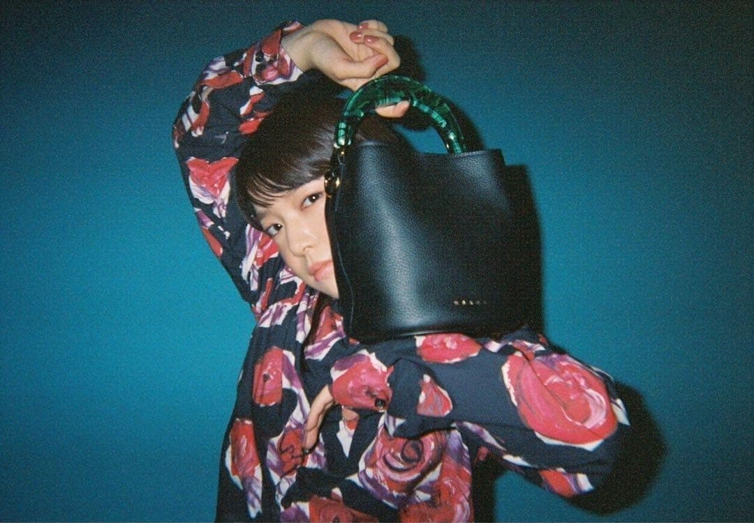 未使用 定価約23万 マルニ ショルダーバッグ 2way ベニス 上白石萌歌