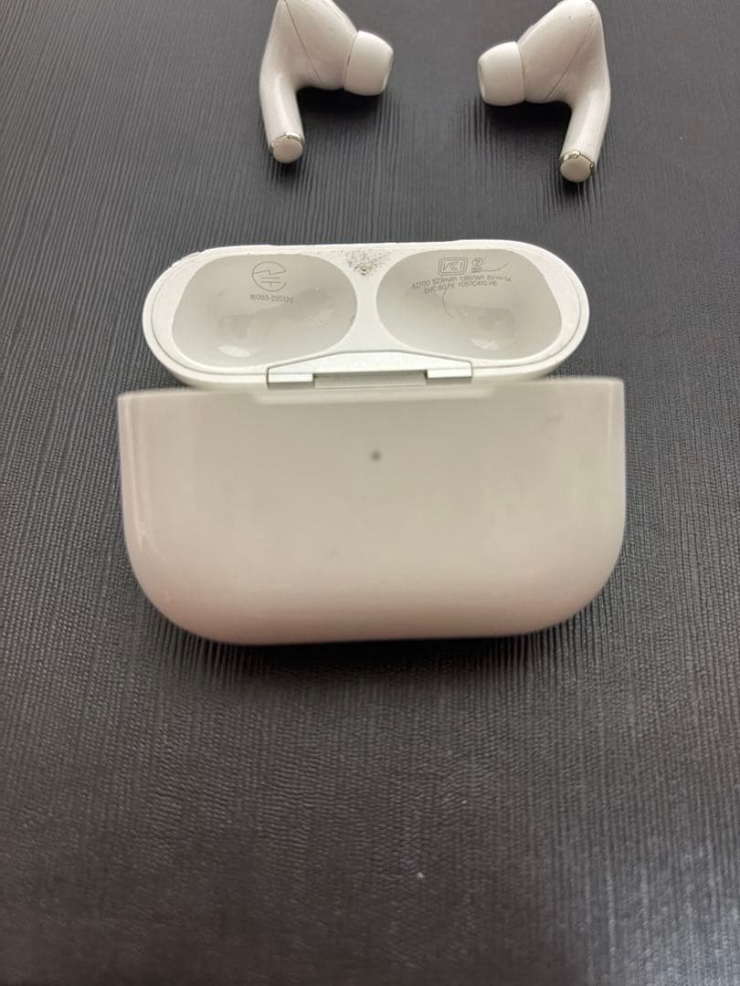 AirPods Pro 第2世代 MQD83J/A 新品イヤーピース付き