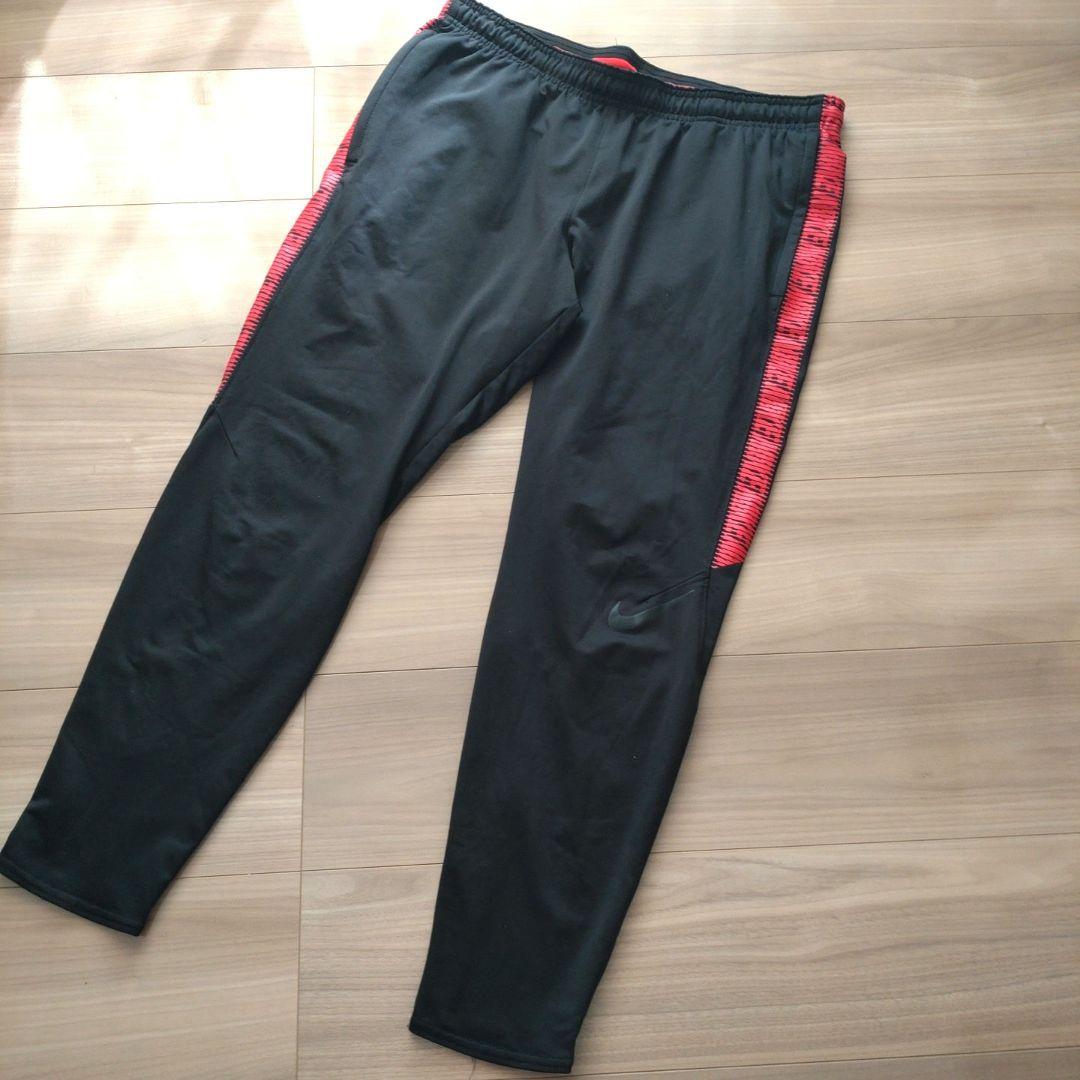 NIKE　ナイキ　パーカーパンツセットアップ　ジャージ　XLサイズ　赤黒